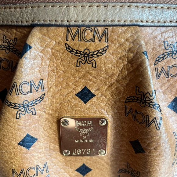 MCM Visetos 2way Leather Tote - Picture 3 of 12